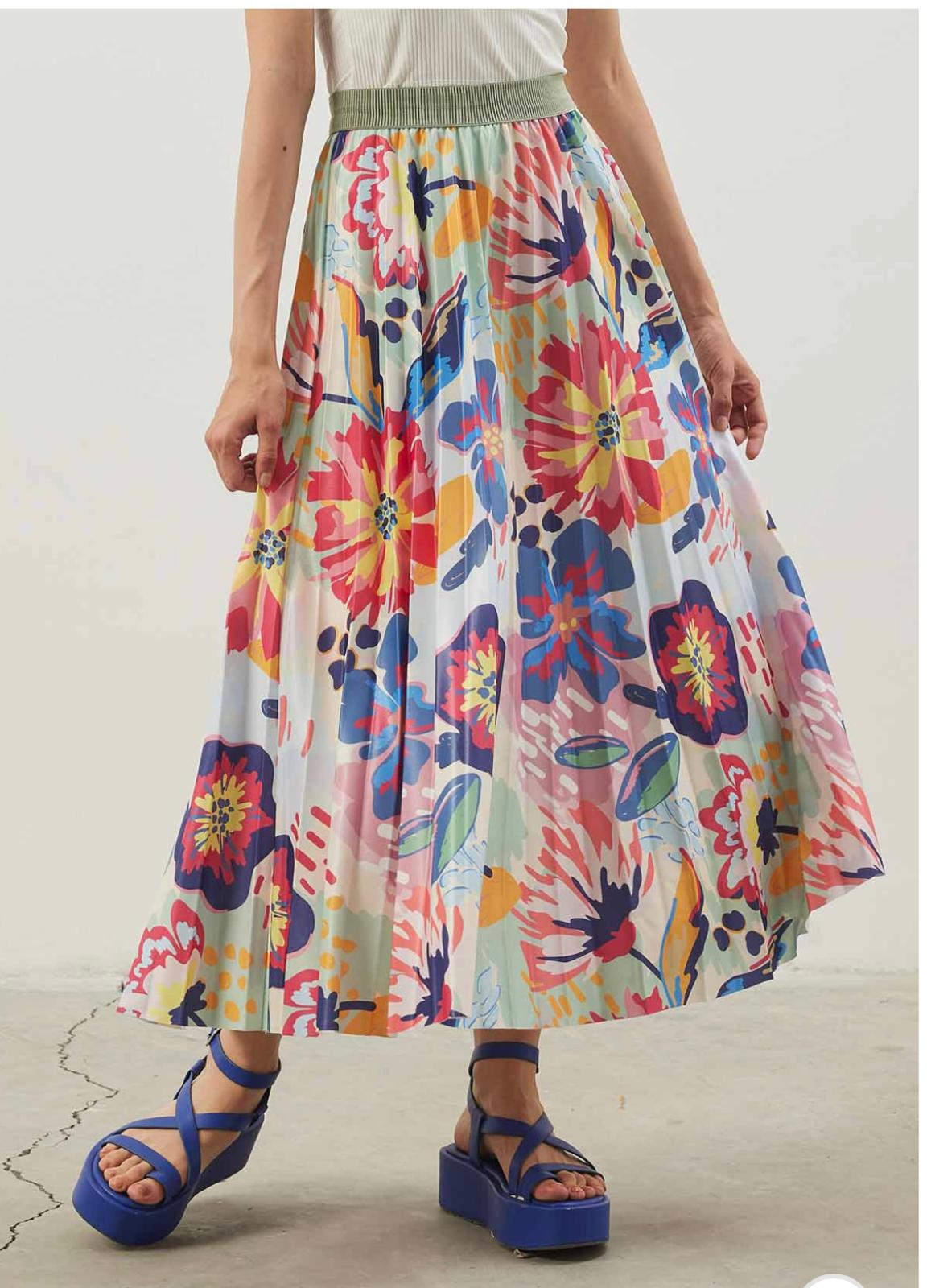 Colorful pleated skirt