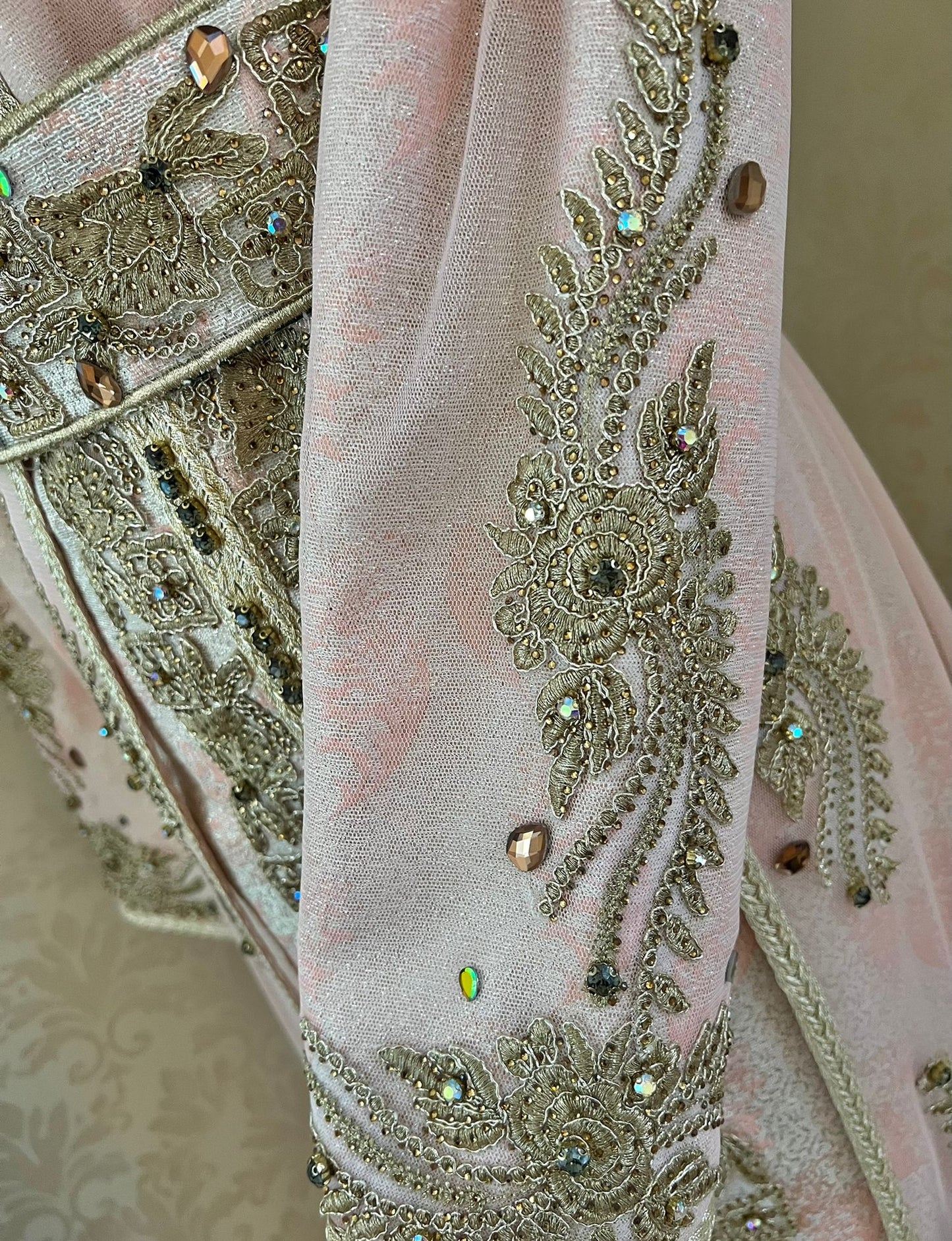 Pink gold kaftan