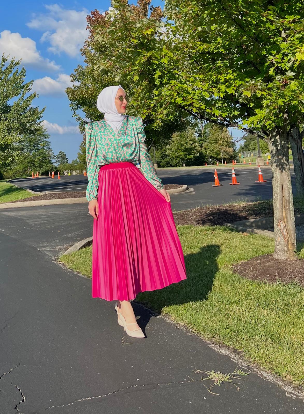 Pink pleated skirt