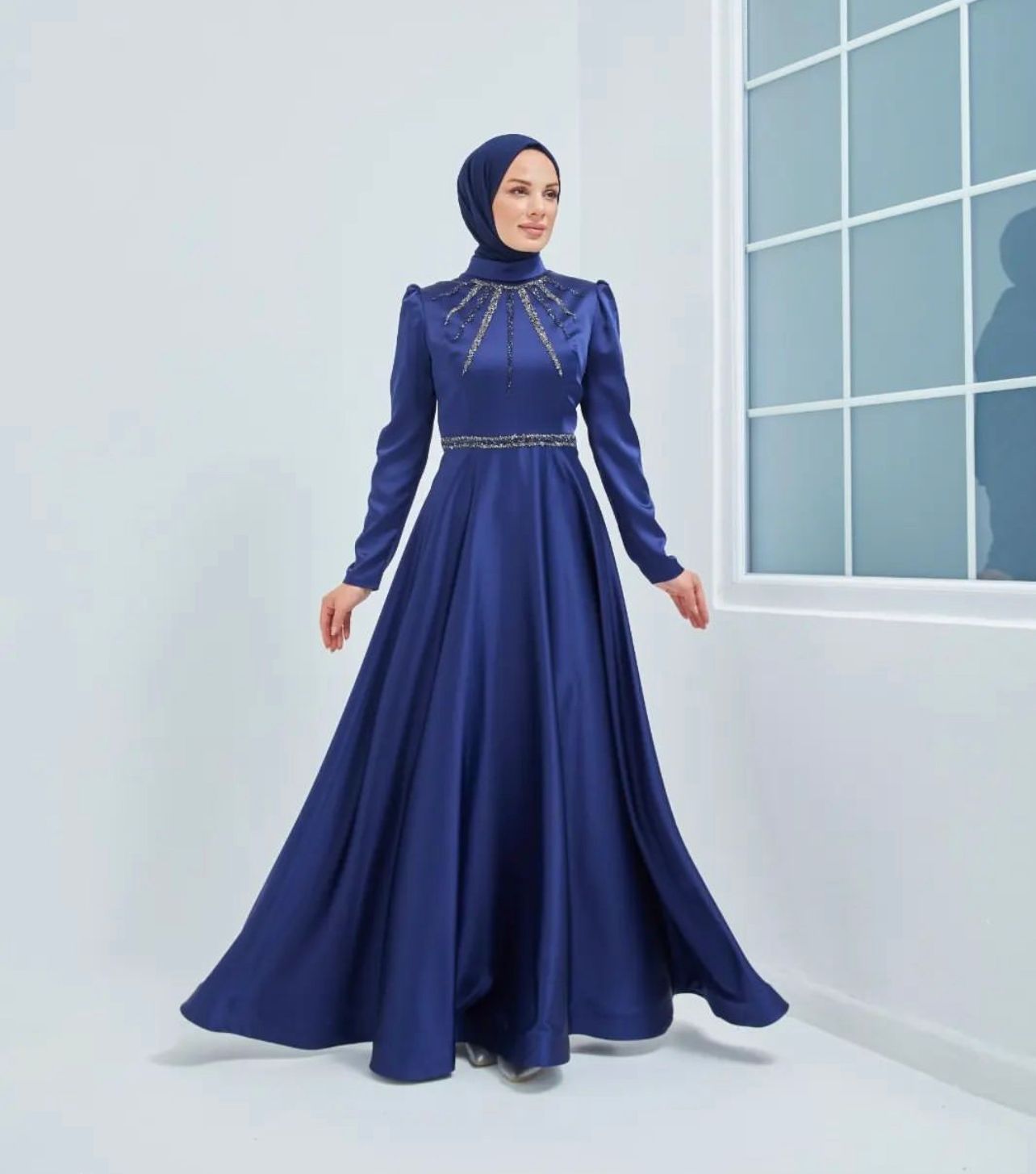 Navy blue elegant long dress for hijab